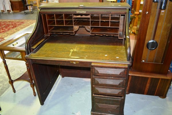 Early Cutler Oak Roll Top Desk Single Pedestal With Interior