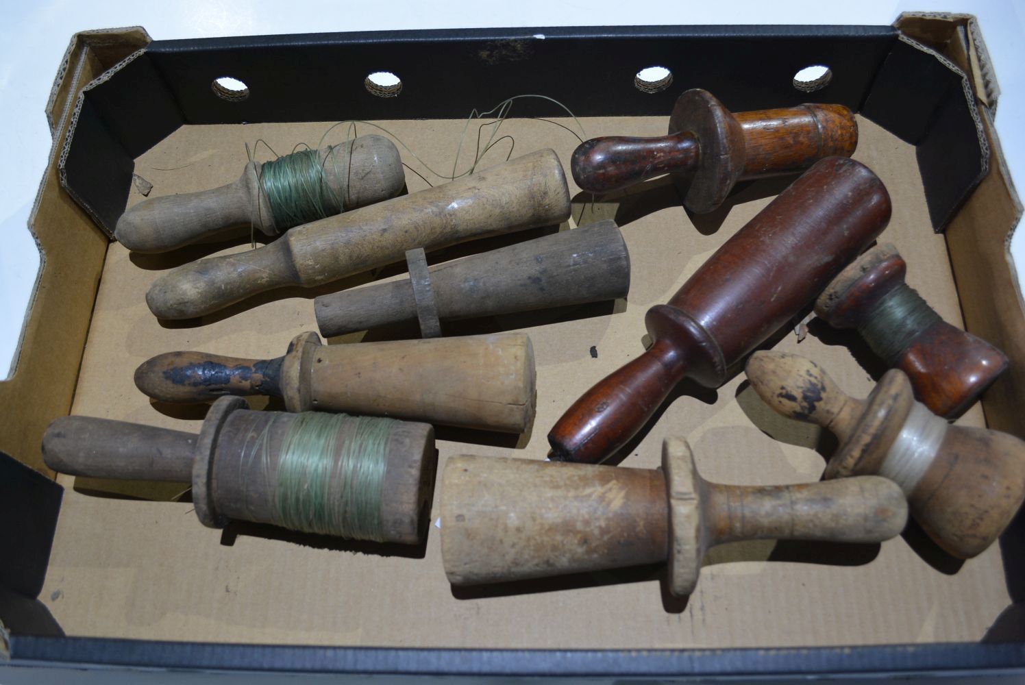 Collection of 10 x vintage wooden hand line fishing reels