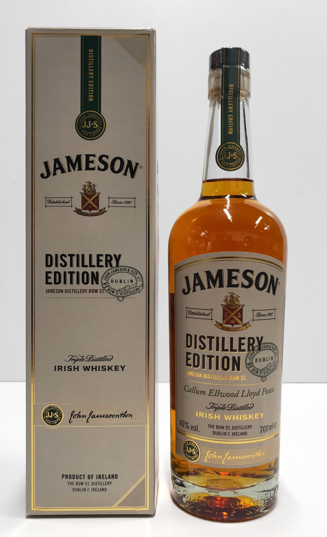 a-jameson-distillery-edition-triple-distilled-irish-whiskey-700ml-in